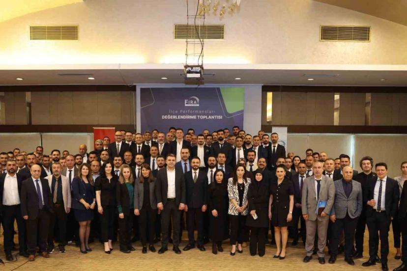 Fırat EDAŞ başarılı ilçe performanslarını ödüllendirdi