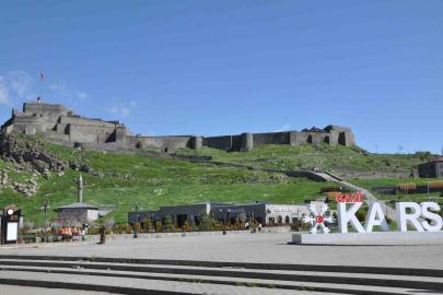 Kars’ta bayram sessizliği: Kentin en işlek noktaları boş kaldı