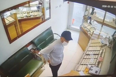 Kuyumcuda hırsızlık: ‘Eşime alacağım’ diyerek pırlanta yüzüğü çaldı