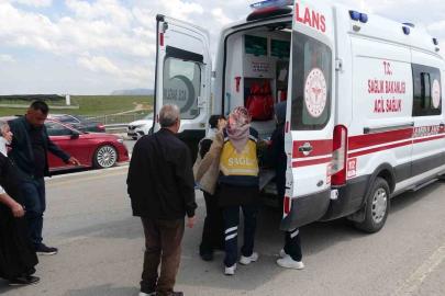 Malatya’da minibüs ile hafif ticari araç çarpıştı: 8 yaralı