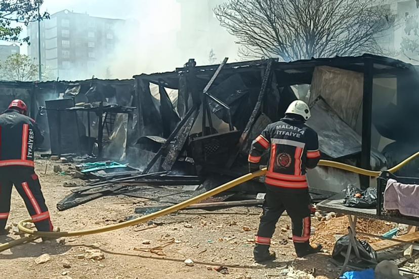 Malatya’da şantiyede korkutan yangın