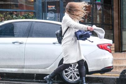Meteoroloji'den 3 ayrı uyarı: Sağanak, fırtına ve çöl tozuna dikkat