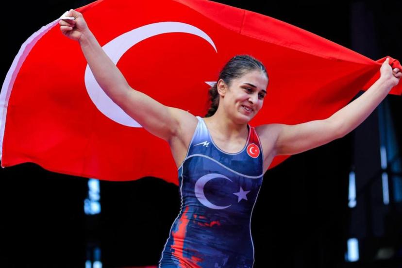Milli sporculardan madalya yağmuru