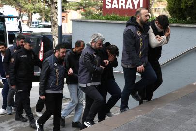 SMS'le gelen tuzağa düştüler! 19 milyonluk vurguna 23 gözaltı
