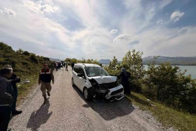 Tatvan’da otomobille kamyonet çarpıştı: 6 yaralı