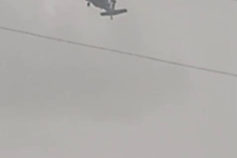 Askeri helikopter dolu ve yağmura yakalandı