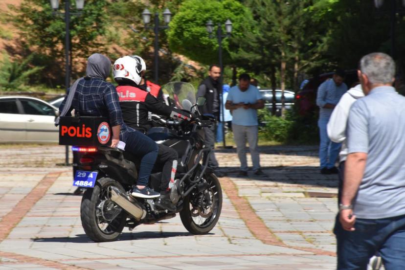 Bakan Çiftçi: Evlatlarımızın yardımına ekiplerimiz yetişti