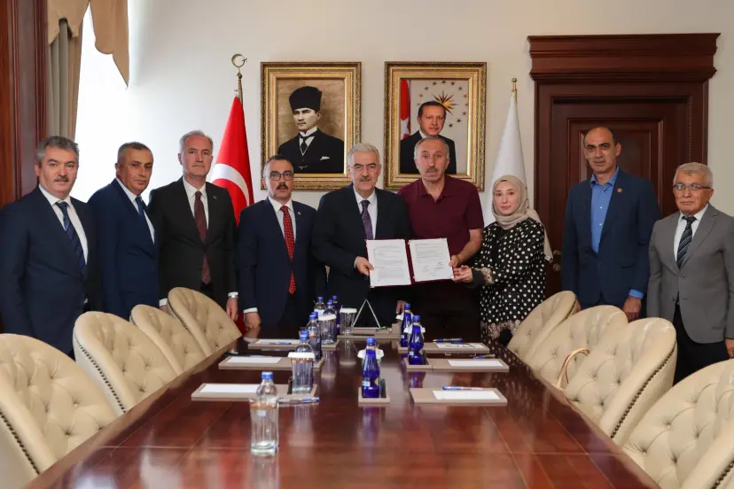 Bursa İnegöl’e sağlık ve eğitim alanında iki yeni yatırım... Bağış protokolleri imzalandı
