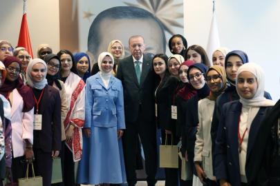 Cumhurbaşkanı Erdoğan, 'Genç Müslüman Kadınlar Liderlik Programı' katılımcılarını kabul etti