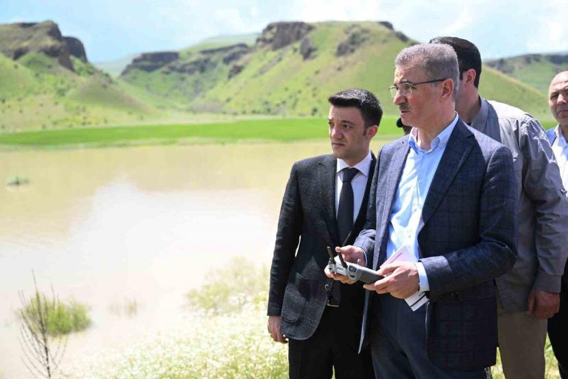 Erzurum’da girdiği nehirde kaybolan çobanı arama çalışmaları sürüyor