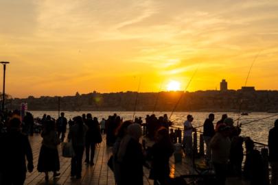 Meteoroloji tarih verdi, Ankara ve İstanbul'da sıcaklık yeniden 30 derecenin üstüne çıkacak 