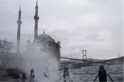 Meteoroloji’den kuvvetli rüzgar uyarısı