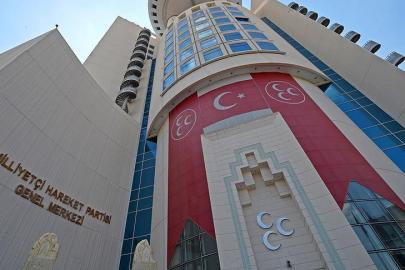MHP'de üç il teşkilatı daha feshedildi