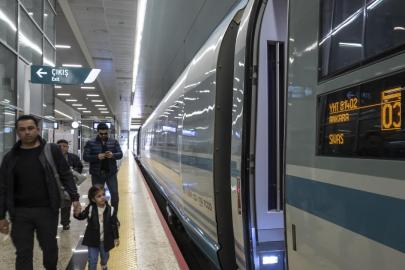 Bugüne kadar 114 milyon yolcu YHT ile seyahat etti