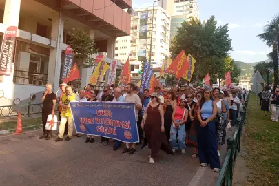 Bursa'da Madımak Katliamı'nda yaşamını yitirenler anıldı