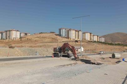 Malatya’da yol çalışmaları sırasında göçük: 2 işçi toprak altında kaldı
