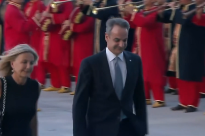 Miçotakis'e Ceddin Deden karşılaması