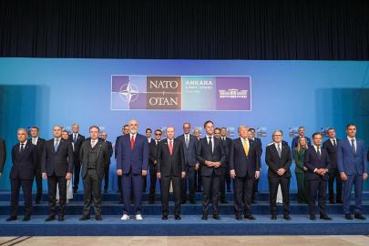 NATO liderleri Ankara'da aile fotoğrafında buluştu