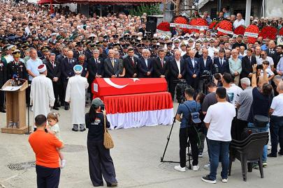 Şehit jandarma dualarla son yolculuğuna uğurlandı