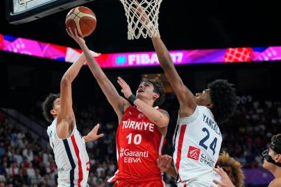U17 Erkek Basketbol Milli Takımımız Dünya Kupası'nda yarı finalde