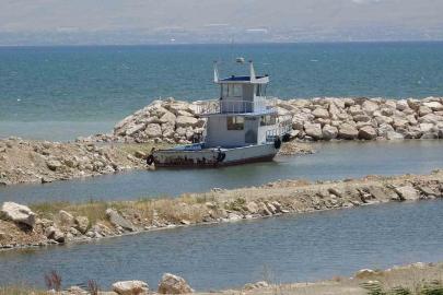 Van Gölü Havzası’nda su seviyeleri yağışlarla yükseldi