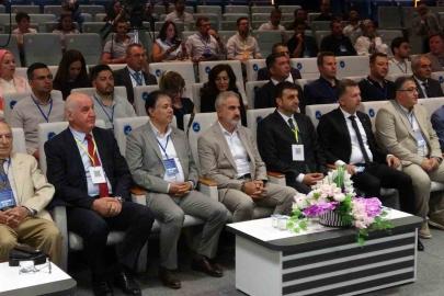Van YYÜ’de ’6. Ulusal Mühendislik Jeolojisi ve Jeoteknik Sempozyumu’ başladı