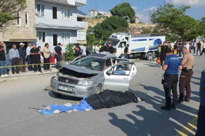 Van’da otomobil kamyonetle çarpıştı: 1 ölü, 4 yaralı