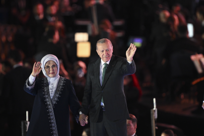 AK Parti 25. yaşını kutluyor. Cumhurbaşkanı Erdoğan alana geldi