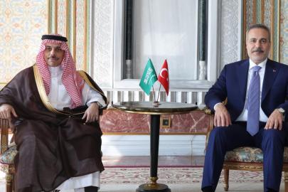 Bakan Fidan, Suudi mevkidaşı Ferhan ile İstanbul'da görüştü