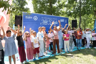 Bursa Yıldırım Gençlik Merkezi Yaz Okulu’nda mezuniyet coşkusu
