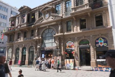 Çiçek Pasajı'nda tartışma yaratan görüntü
