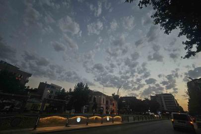 Elazığ’da  bulutların  görsel şöleni