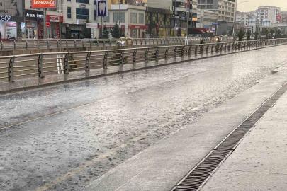Elazığ’da sağanak etkili oldu
