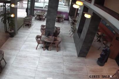 Garson robot kendini merdivenlerden attı. Çalışma stresi yaşayan robota 3 gün izin verildi