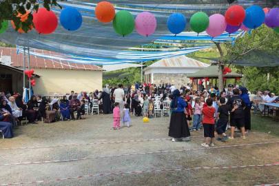 İspir Yeşilyurt’ta binlerce kişi aile pikniğinde buluştu: Geleneksel şenlikte coşku zirvede