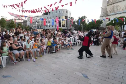 İstanbul Maltepe'de çocuklara yaz boyu tiyatro keyfi