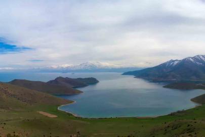 Van Gölü’nün eşsiz güzelliği Deveboynu Yarımadası ‘Milli Park’ ilan edildi