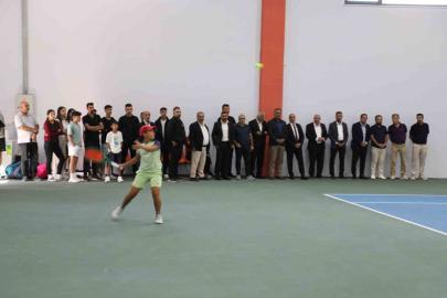 Ağrı Dağı Cup tenis turnuvasında maçlar başladı