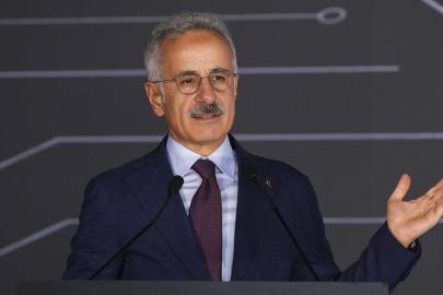 Bakan Uraloğlu: Türkiye yalnızca bir pazar değil stratejik bir teknoloji merkezidir