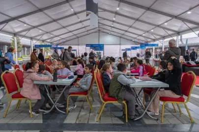 Bursa Osmangazi'de minik kitapseverler hem öğrendi hem eğlendi
