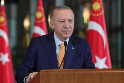 Cumhurbaşkanı Erdoğan: Dilimize sahip çıkmak, geleceğimize sahip çıkmaktır