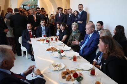 Cumhurbaşkanı Erdoğan New York'ta vatandaşlarla bir araya geldi
