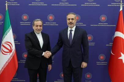 Dışişleri Bakanı Fidan, İranlı mevkidaşı Arakçi ile görüştü