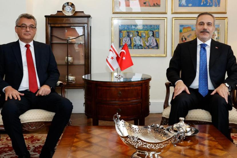 Dışişleri Bakanı Fidan, KKTC Cumhurbaşkanı ve Dışişleri Bakan ile görüştü