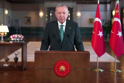 Erdoğan: İmam hatipler başarı çıtasını sürekli daha yükseğe taşıyor