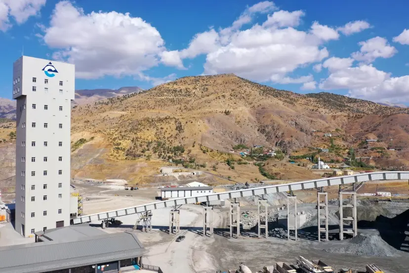 Eti Bakır Siirt’te yerin 669 metre altından 180 milyon dolarlık katkı sağlıyor