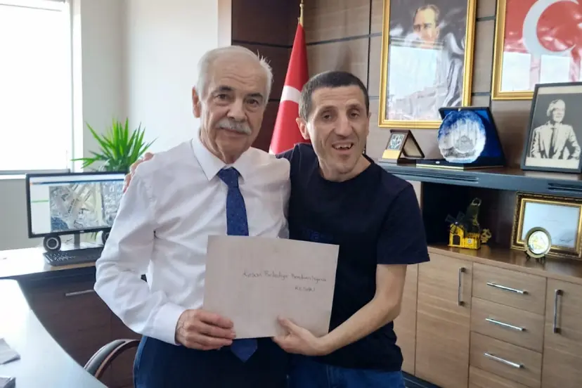 Hakan Geçim’den Başkan Özcan’a özel çocuklar için film talebi