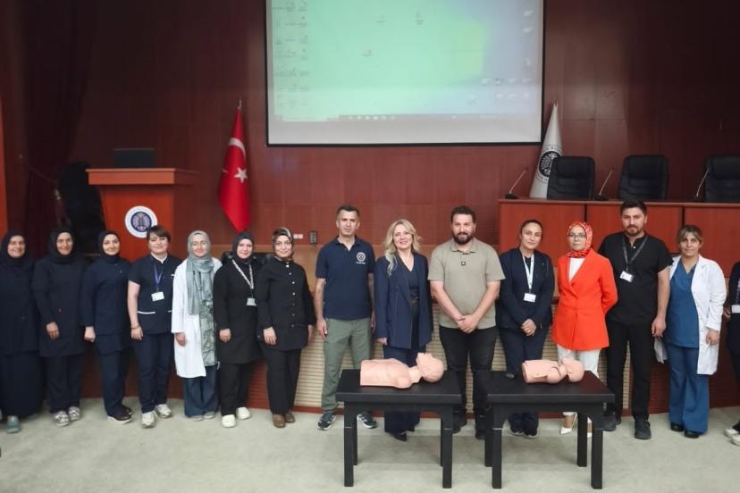 "Hayat Kurtarmak İçin İlk Adım": Temel İlkyardım eğitimi