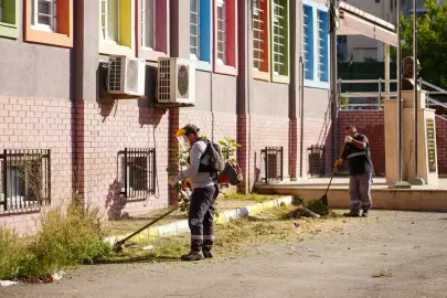 İstanbul Maltepe'de okullarda toplu temizlik