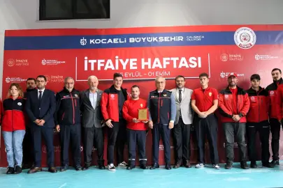 Kocaeli'de Genel Sekreter Baraçlı’dan itfaiye personeline teşekkür ziyareti